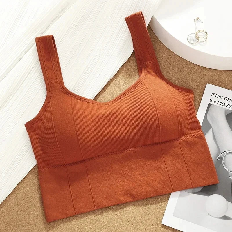 Top deportivo transpirable y antitranspirante para mujer: sujetador de yoga sin costuras, resistente a impactos, estilo crop top con efecto push-up para gimnasio y entrenamiento.