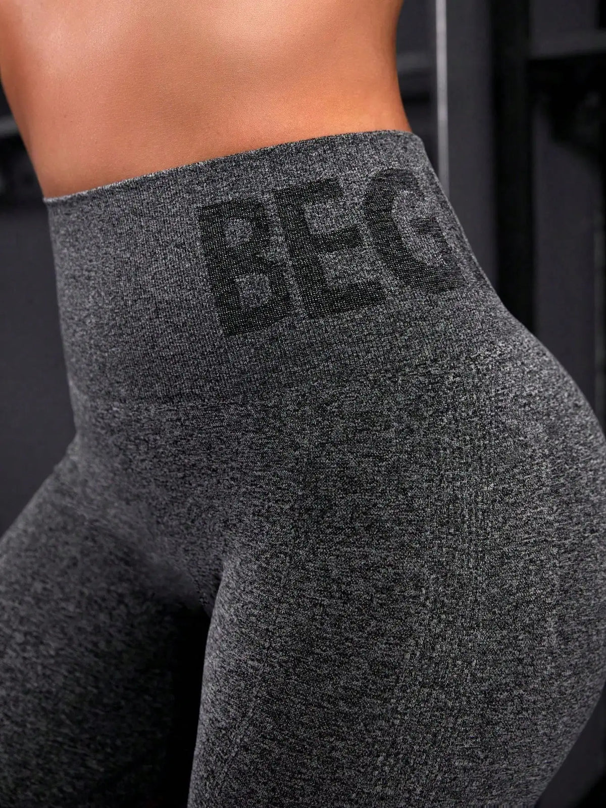 Pantalones de yoga sin costuras y con letras, ropa de yoga con efecto realce de glúteos, pantalones deportivos ajustados de talle alto para mujer.