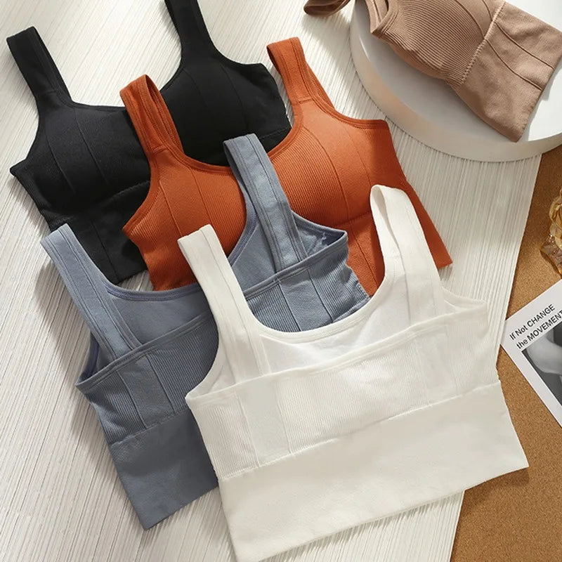 Top deportivo transpirable y antitranspirante para mujer: sujetador de yoga sin costuras, resistente a impactos, estilo crop top con efecto push-up para gimnasio y entrenamiento.